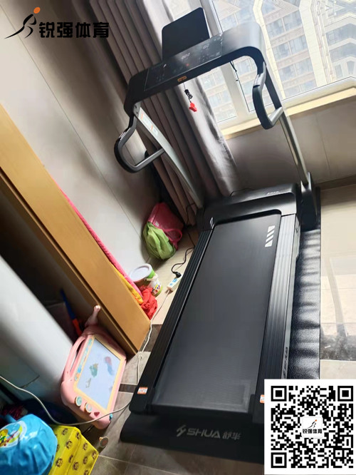 某小区业主选购的舒华爱游戏体育-爱游戏（中国）
